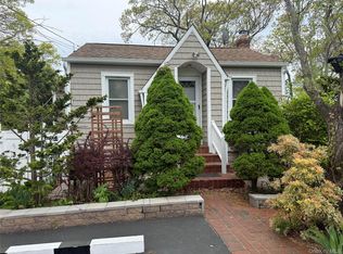 26 Long Beach Drive, Sound Beach, NY 11789