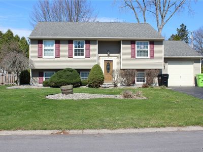 15 Inglesid Ln, Liverpool, NY, 13090