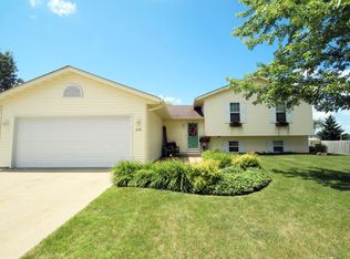 249 Ridgeview Dr, Lake Mills, WI 53551