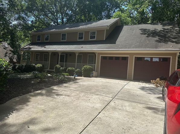 2011 Old Peachtree Rd