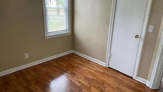 931 Durant St — Photo 9