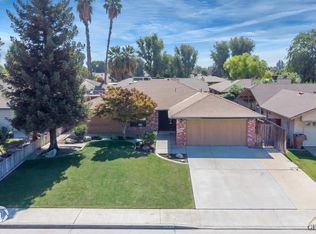 5917 Hollymount Ave, Bakersfield, CA 93309