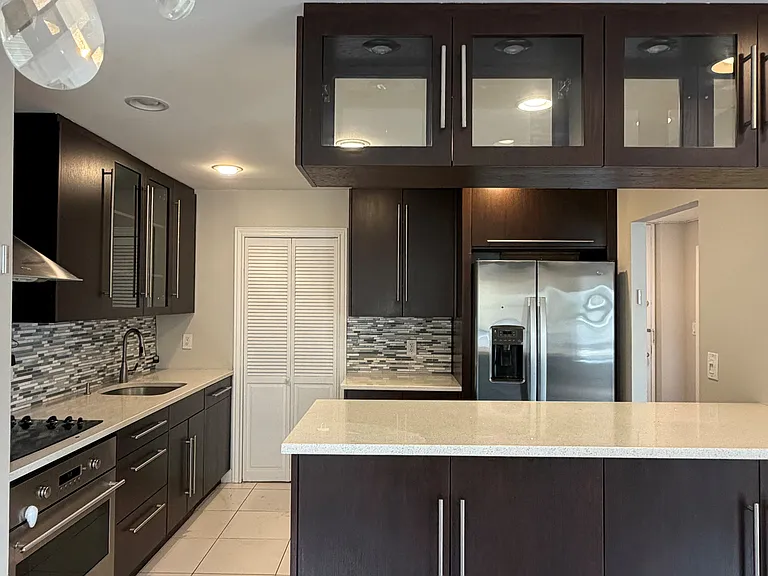 1 Ipswich Ave #315 — Photo 8