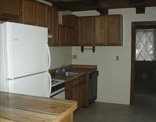 3rd image of 2029 Mahogony Ln