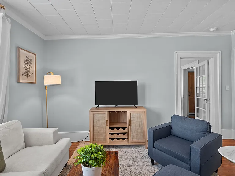 130 Van Norden St #1 — Photo 3