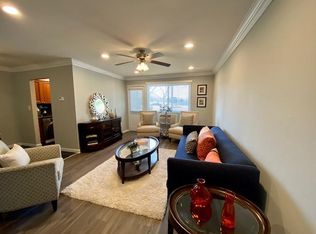 437 Lincoln St #8982F9E2C, Smithtown, NY 11787