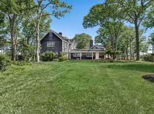 245 Old Stone Hwy, East Hampton, NY 11937