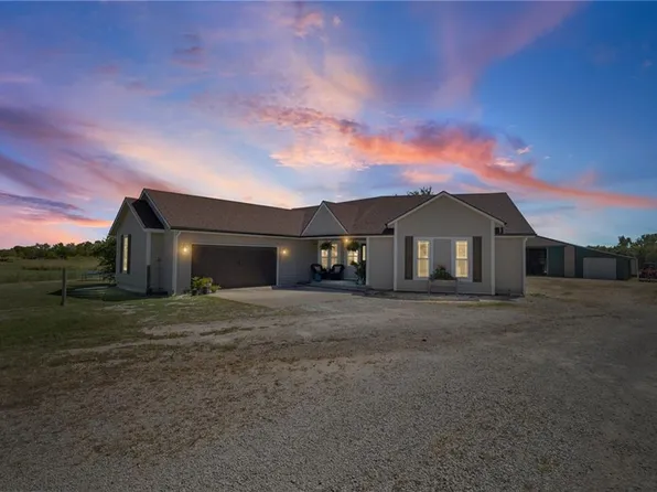 1944 Old Highway 50, Ottawa, KS 66067