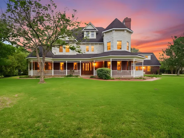 1301 W Viejo Dr, Friendswood, TX 77546