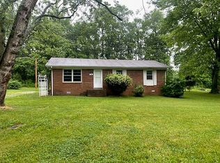 900 Mimosa Ln, Russellville, KY 42276