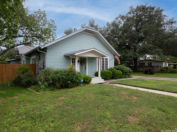 2nd image of 726 WARE BLVD