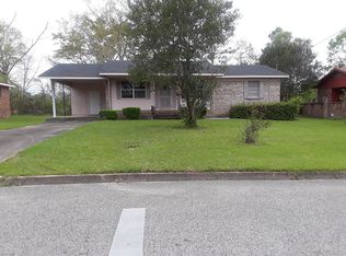 346 Young America Dr, Dothan, AL 36303