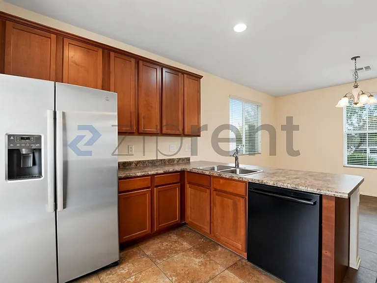 4028 E Tulsa St — Photo 10