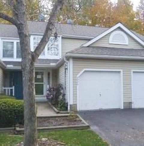 1st image of 2926 Heatherwood Ct