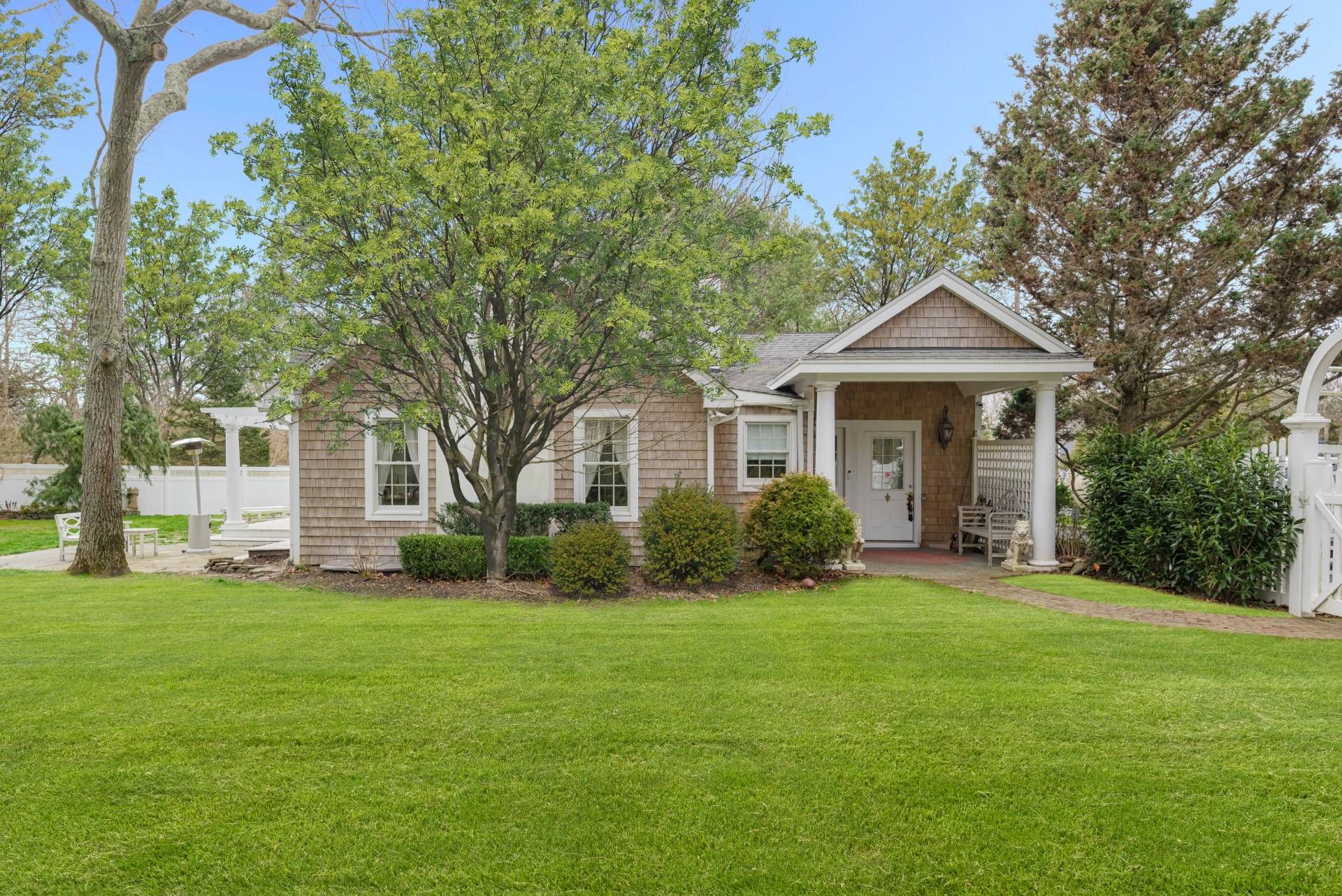 477 Montauk Hwy, Westhampton Beach, NY 11978 | Out East