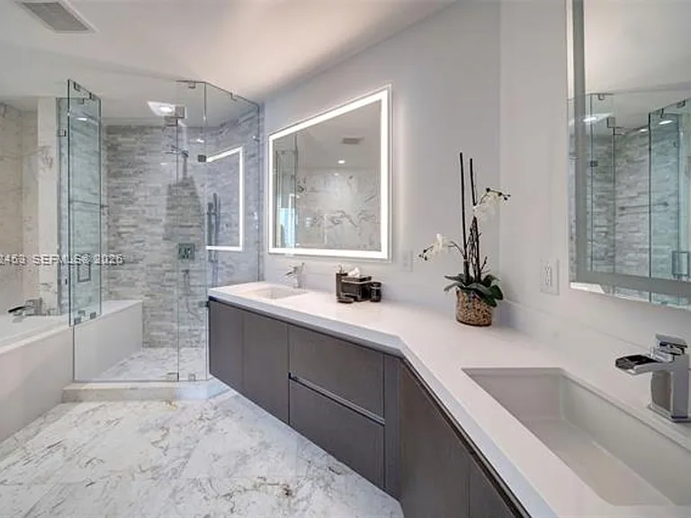 851 NE 1st Ave #CU-3003 — Photo 32