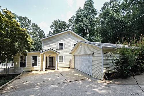 555 Shady Acres Dr Photo 1