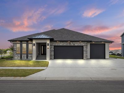 7886 Firefly Ln, Horace, ND, 58047