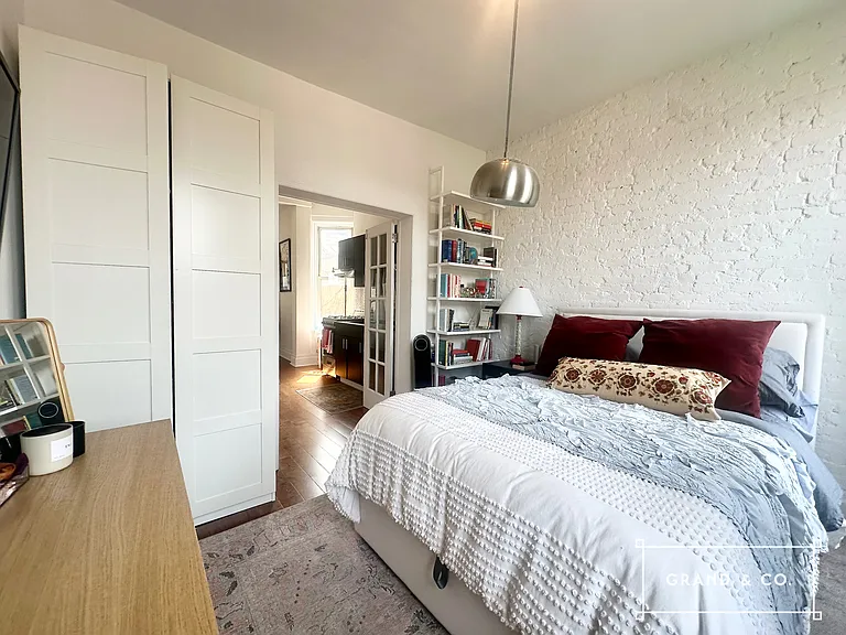 120 Mac Dougal St #21 — Photo 4