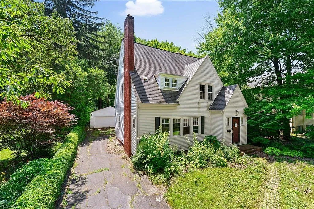 2082 Braewick Dr — Photo 3