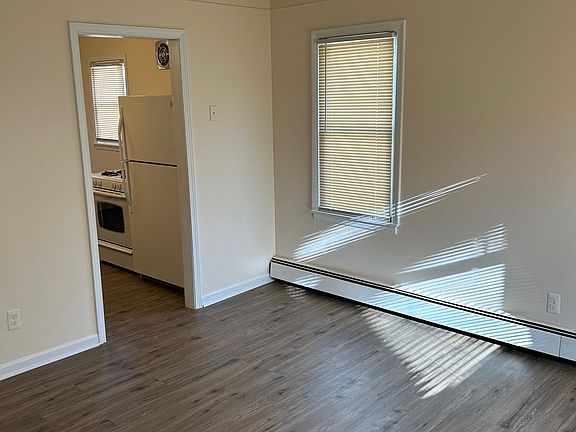 2nd image of 24638 Hopkins St