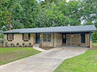 208 Redwood Dr, Texarkana, TX 75501