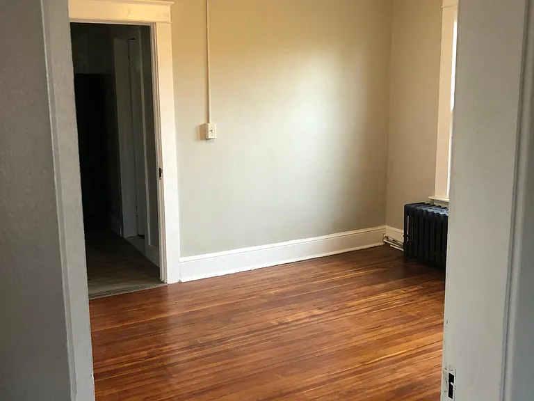 69 Burlington Ave #3 — Photo 2