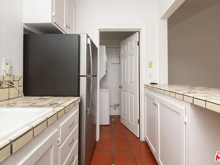 522 N Alta Vista Blvd #9 — Photo 5