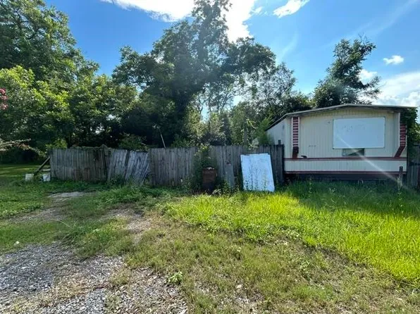 918 10th St, Franklin, LA 70538