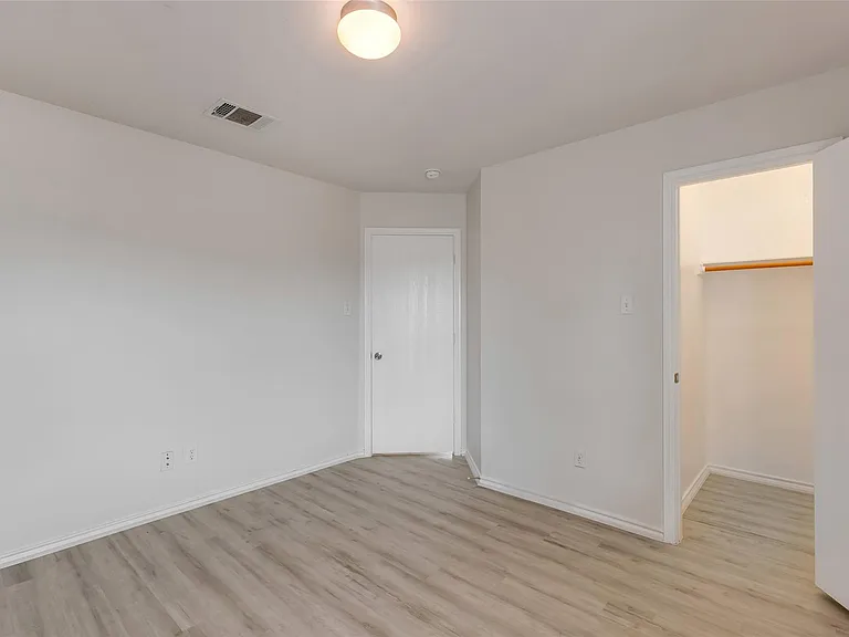 3207 Barksdale Dr — Photo 25