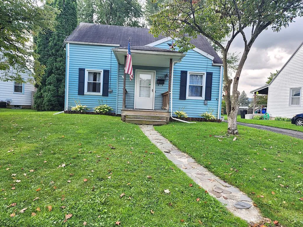 502 Race St photo 1