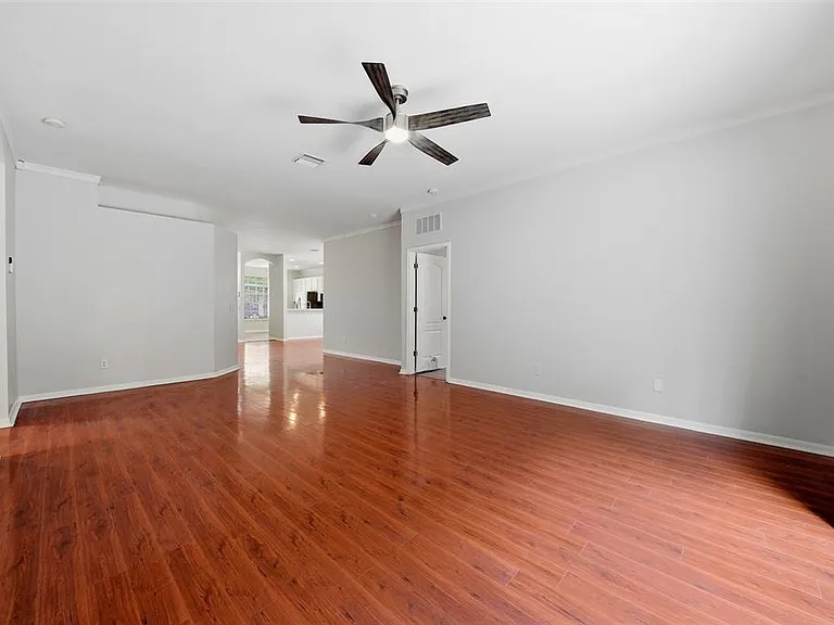 403 Laguna Mill Dr — Photo 11