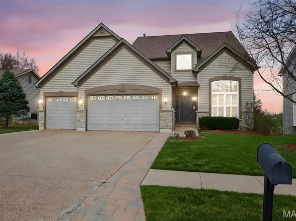 1304 Forest Way, Wentzville, MO 63385