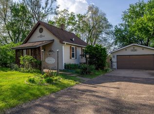 2220 Valley View Pl, Eau Claire, WI 54703