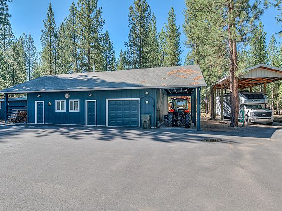 5th image of 52348 Barberry Cir