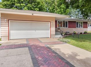 522 Glenwood Dr, Belvidere, IL 61008