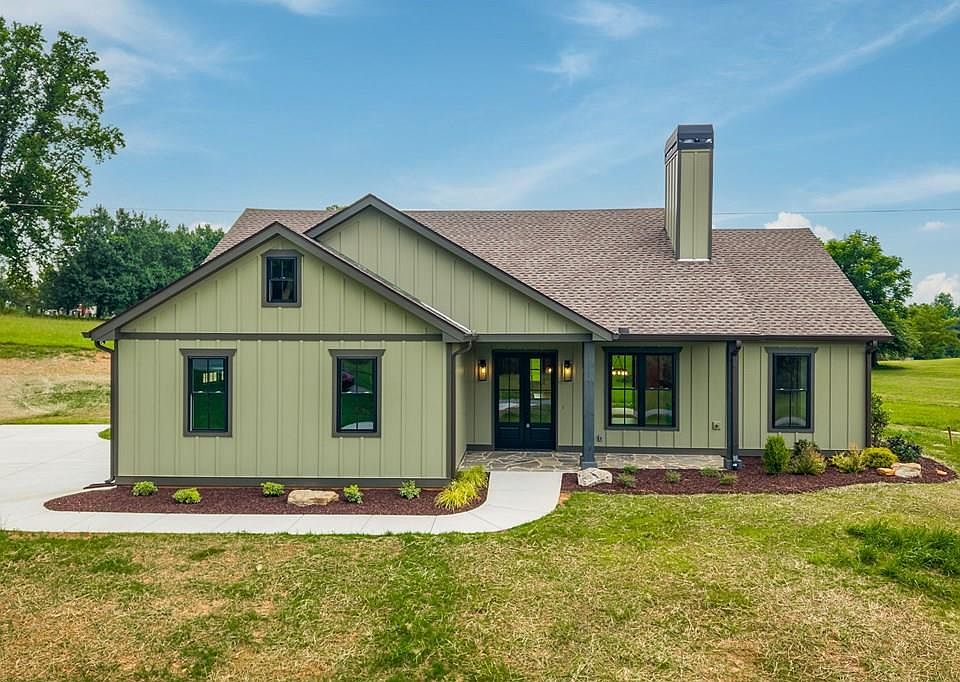 1st image of 100 Redridge Rd