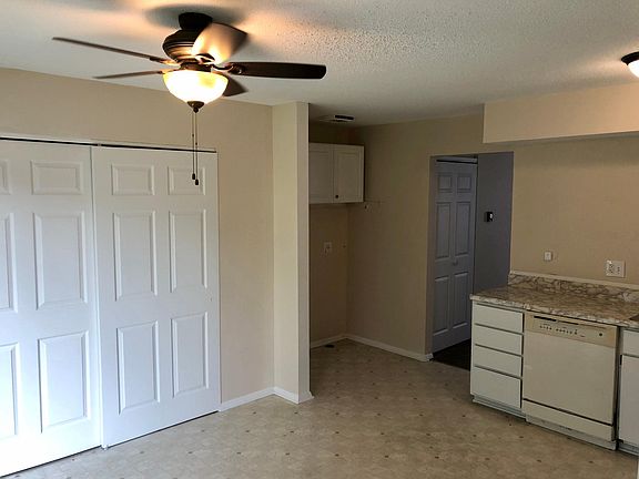 5th image of 656 Bruns Dr #A