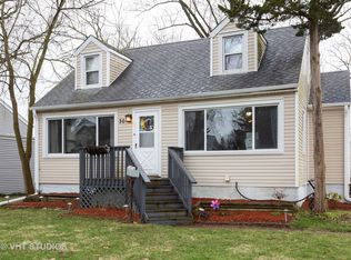 30 S Washington St, Westmont, IL 60559