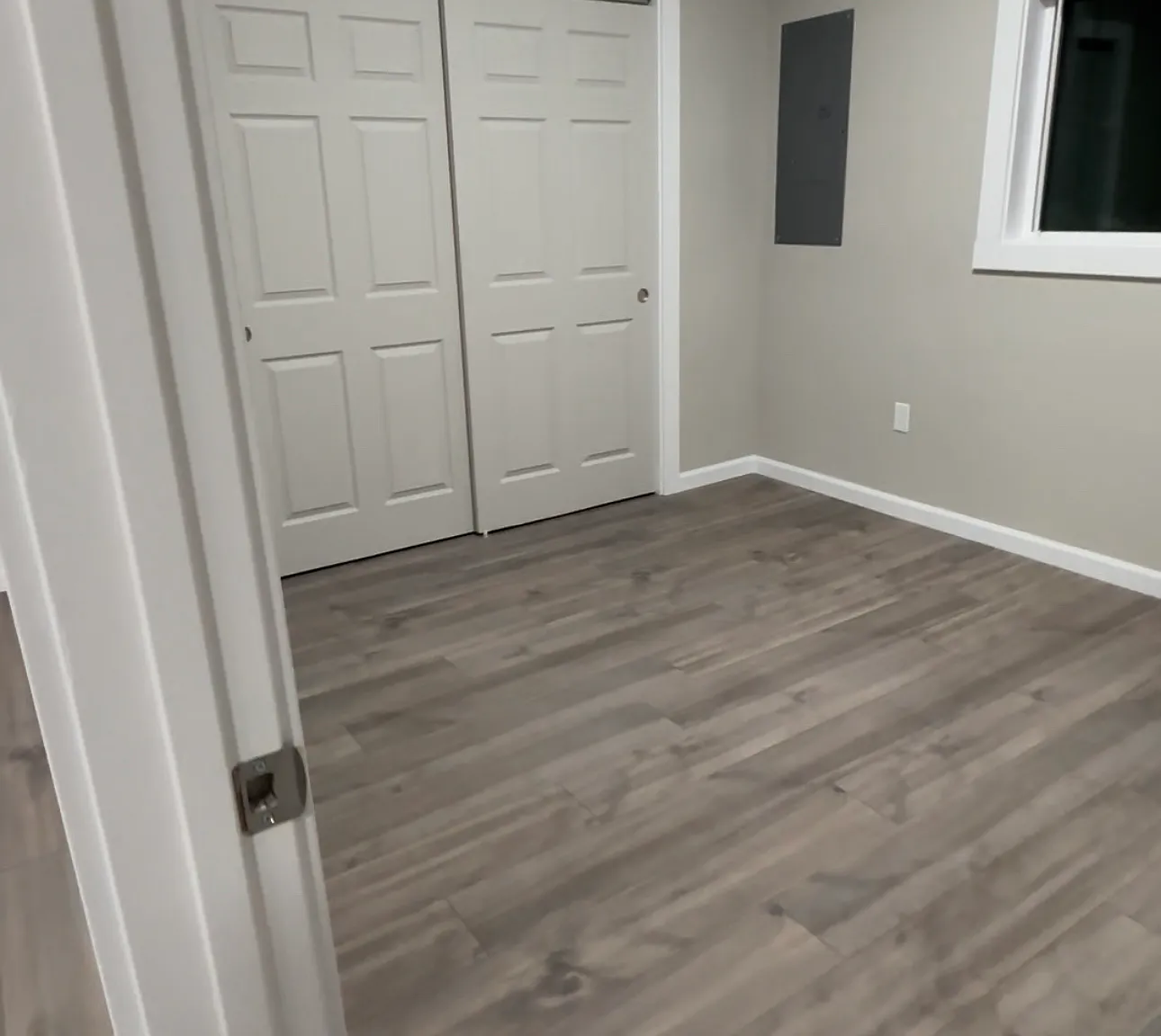 212 W Court St — Photo 2