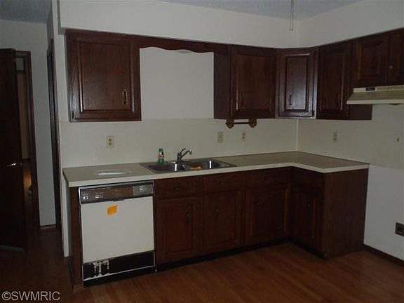 2nd image of 1309 Maplerow Ave NW