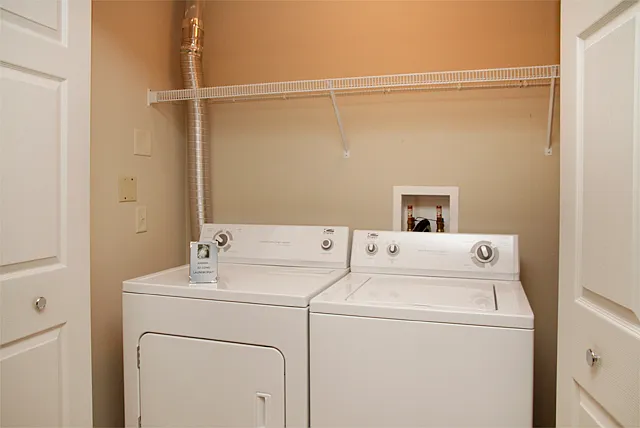 Pebblebrook Apartments — Photo 21