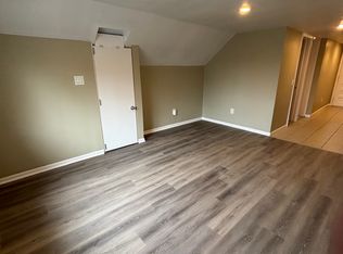 1561 Elmwood Ave APT 3, Lakewood, OH