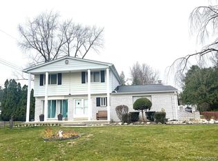 4837 Burke Ct, Sterling Heights, MI 48310