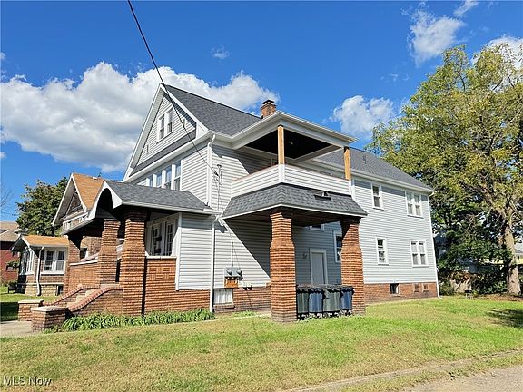 2nd image of 247 Oakdale Ave