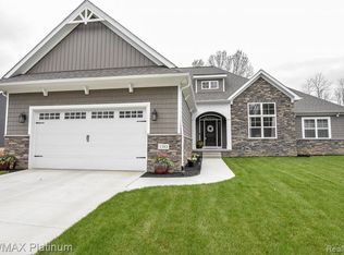 1383 Timberleaf Dr, Brighton, MI