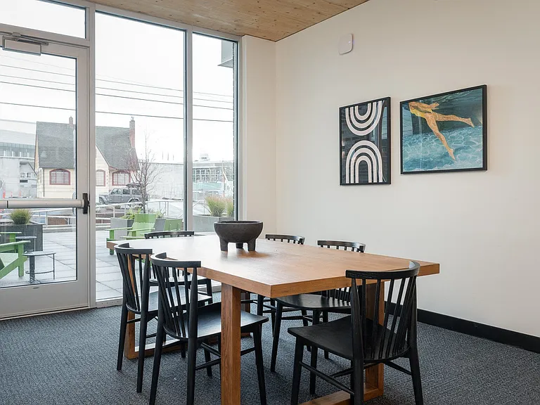 Crosswood | Lounge