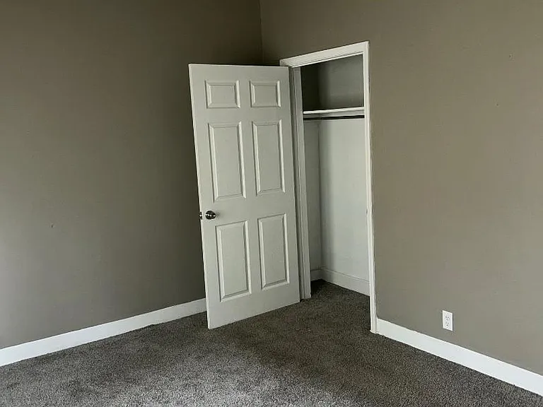 Unit Photo