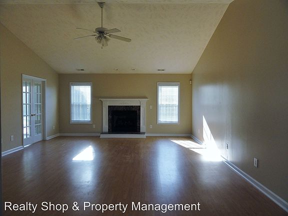 5th image of 104 Caldwell Ct