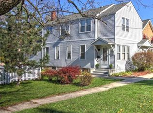 317 Freehauf St APT 2, Lemont, IL